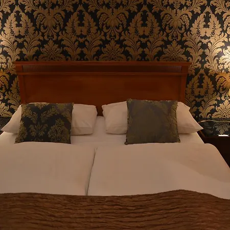 Platan فندق Sárvár