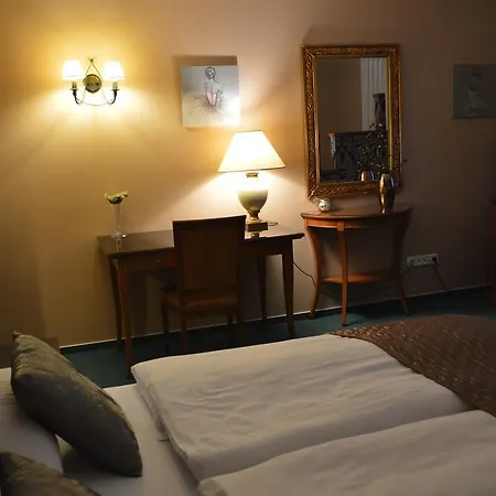 Platan Hotel