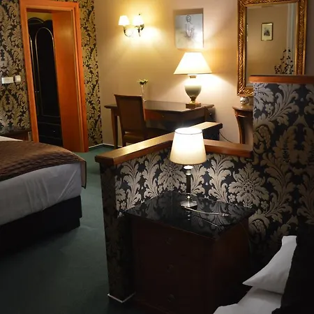 Platan Hotel