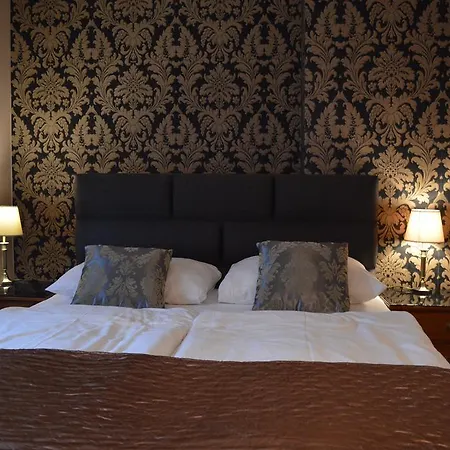 Platan Hotel 3*